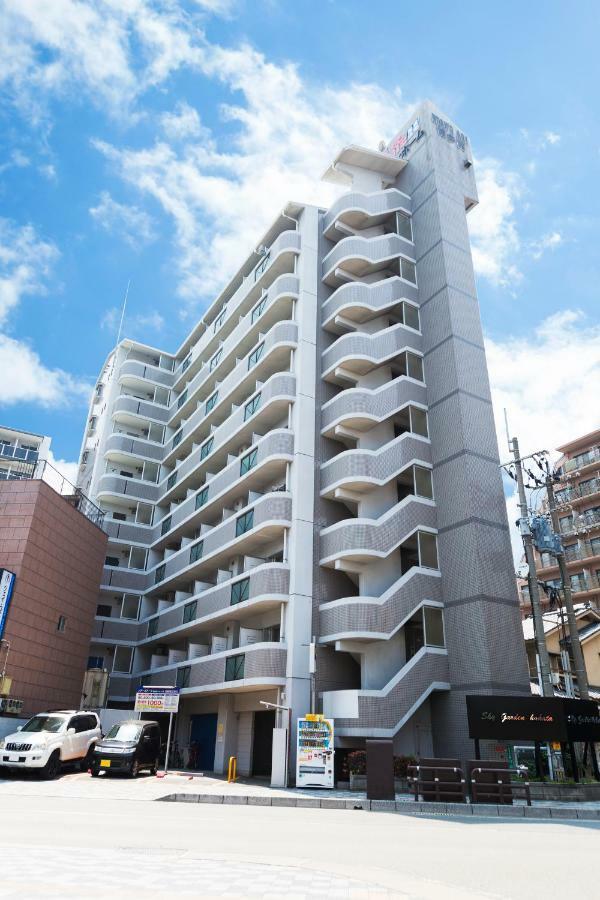 Sky Garden Hakata Aparthotel Fukuoka  Exteriör bild